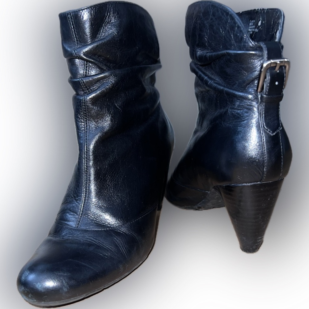 BCBGeneration Slouchy Short Leather Heeled Boots, Black, Size 8, Great Condition